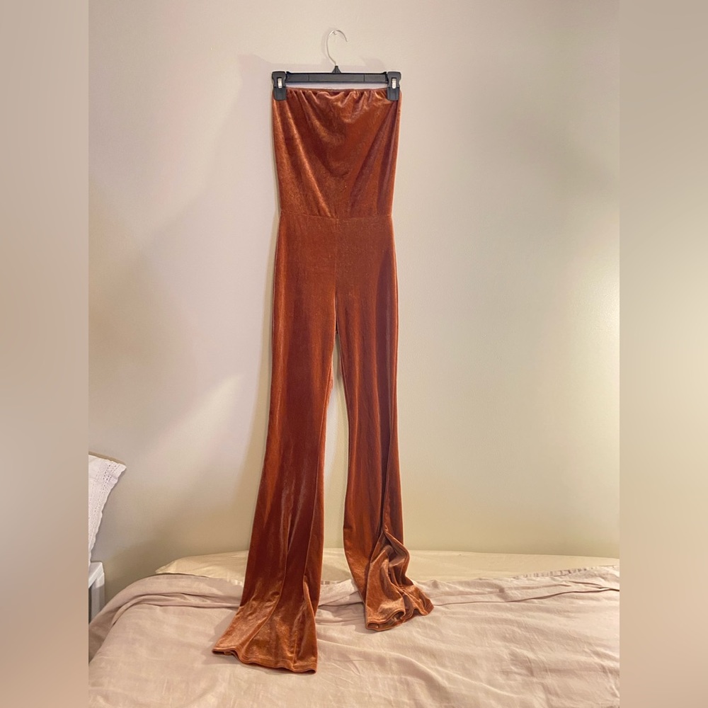 Fashion Nova Strapless Velvet dress